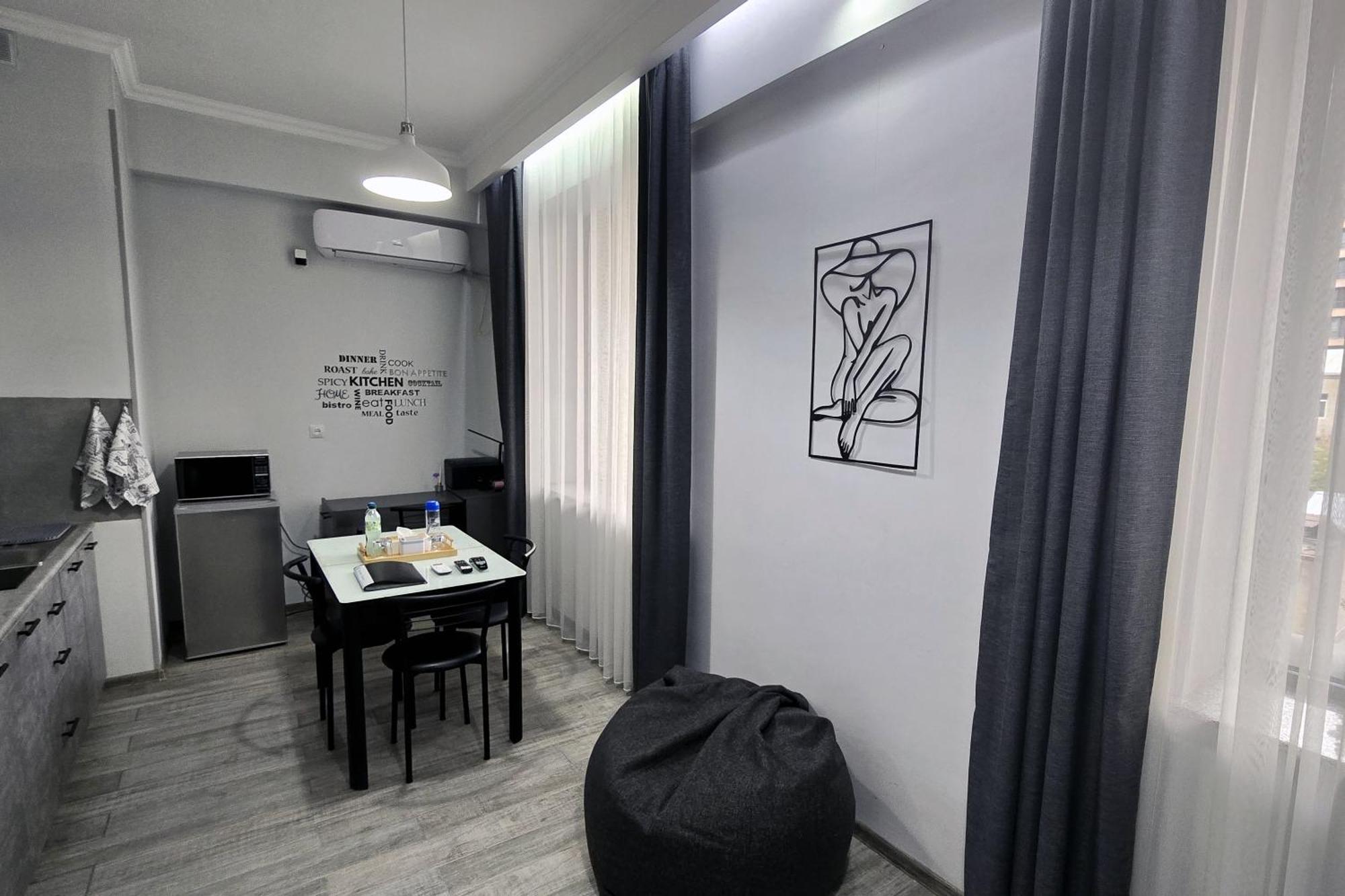 Appartamento L&L. Erevan Esterno foto